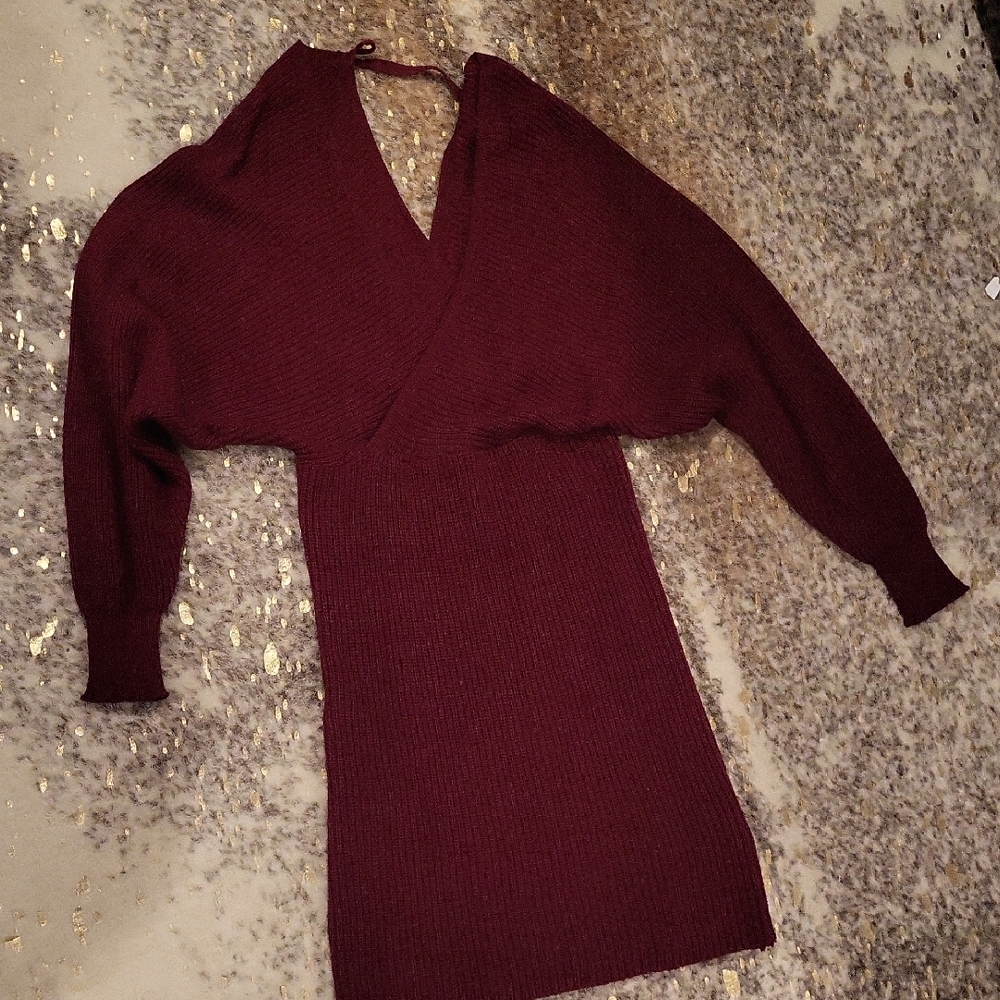 SHEIN Red Midi Sweater Dress with V-Neck and Cinched Waist